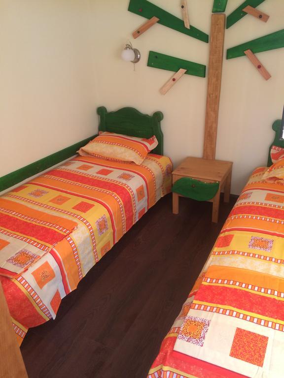Bungalow "Pod Varbata" Lozenets Rom bilde